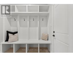 5 - 1061 EAGLETRACE DRIVE - 38