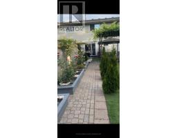 34 ROSAMOND CRESCENT - 37