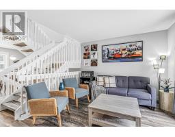 26 - 1399 COMMISSIONERS ROAD W - 16