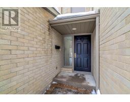 26 - 1399 COMMISSIONERS ROAD W - 3