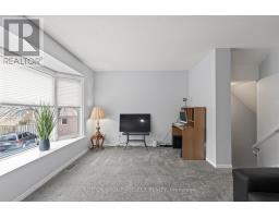 43 - 9 AILSA PLACE - 16