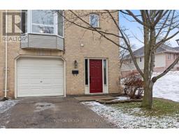 43 - 9 AILSA PLACE - 2