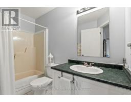 43 - 9 AILSA PLACE - 33