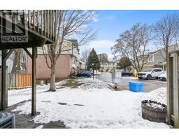 43 - 9 AILSA PLACE - 42