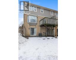 43 - 9 AILSA PLACE - 44