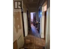 616 DUNDAS STREET E - 18