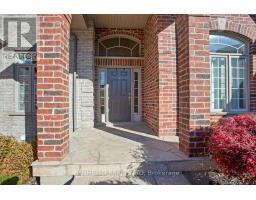 538 COTTONTAIL CRESCENT - 36