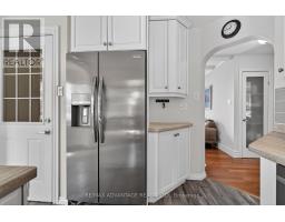 572 HUNTINGDON DRIVE - 14