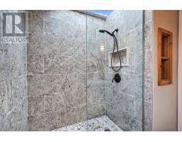 572 HUNTINGDON DRIVE - 27