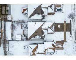 472 TALLTREE CRESCENT - 40