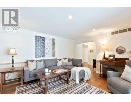 47 COMPTON CRESCENT - 19