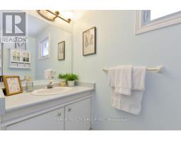 47 COMPTON CRESCENT - 26