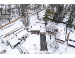 47 COMPTON CRESCENT - 44