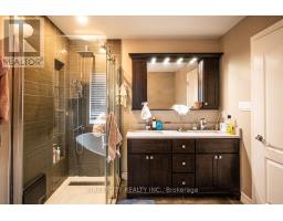 1366 KAINS WOODS TERRACE - 32