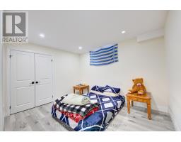 4091 CAMPBELL STREET N - 38