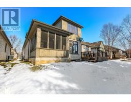 4 - 2014 VALLEYRUN BOULEVARD - 32