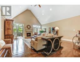 23 - 124 NORTH CENTRE ROAD - 11