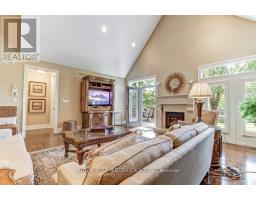 23 - 124 NORTH CENTRE ROAD - 12