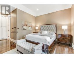 23 - 124 NORTH CENTRE ROAD - 21