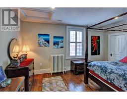 274 HURON STREET - 34