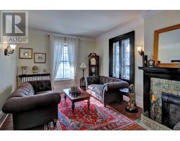 274 HURON STREET - 9