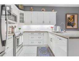 1 - 205 NORTH CENTRE ROAD - 11