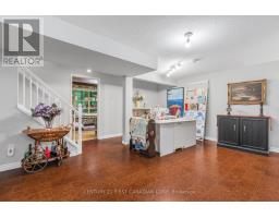 1 - 205 NORTH CENTRE ROAD - 23