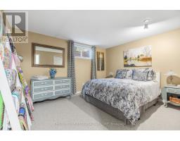 1 - 205 NORTH CENTRE ROAD - 24