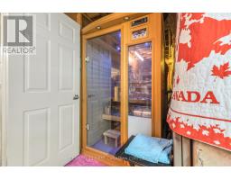 1 - 205 NORTH CENTRE ROAD - 26