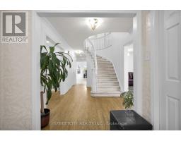 713 GUILDWOOD BOULEVARD - 33