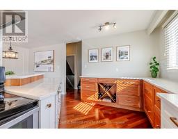 18 STIRLING CRESCENT - 12