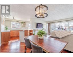 18 STIRLING CRESCENT - 8