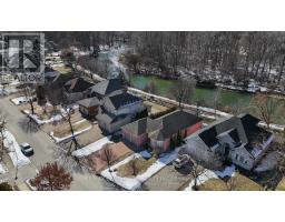 143 GREYROCK CRESCENT - 4