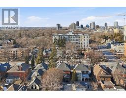 197 ELMWOOD AVENUE E - 44