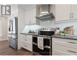 37 - 1443 COMMISSIONERS ROAD W - 18