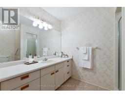 37 - 1443 COMMISSIONERS ROAD W - 28