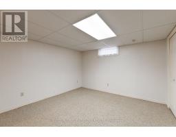 37 - 1443 COMMISSIONERS ROAD W - 36