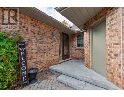 37 - 1443 COMMISSIONERS ROAD W - 4