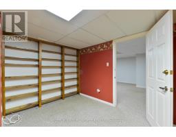 37 - 1443 COMMISSIONERS ROAD W - 41