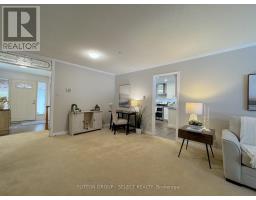 37 - 1443 COMMISSIONERS ROAD W - 9