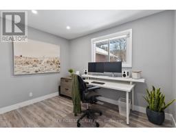 43 SOUTHWOOD CRESCENT - 11