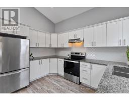 43 SOUTHWOOD CRESCENT - 32