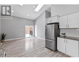 43 SOUTHWOOD CRESCENT - 33