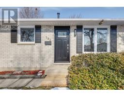 192 ARDSLEY CRESCENT - 3