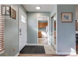 192 ARDSLEY CRESCENT - 4