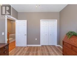 15 - 800 COMMISSIONERS ROAD W - 16