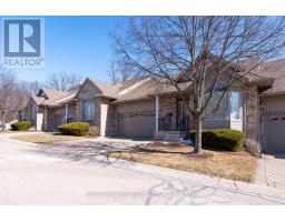 15 - 800 COMMISSIONERS ROAD W - 29