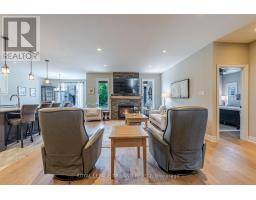 296 DUFFERIN STREET - 12
