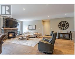 296 DUFFERIN STREET - 14