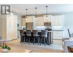 296 DUFFERIN STREET - 22